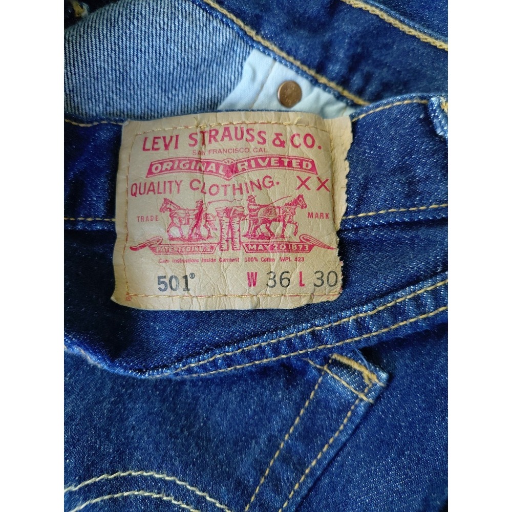 VTG Levi's 501xx Shrink to Fit Jeans 36x30 Raw Denim Mexico 2000s Dark Wash Y2K - Picture 7 of 16